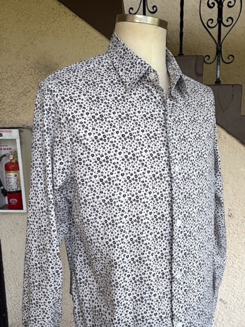 AGNES B Mens Lightweight Cotton Floral Print Long Sleeve Button-Up EUC/sz 44=XL